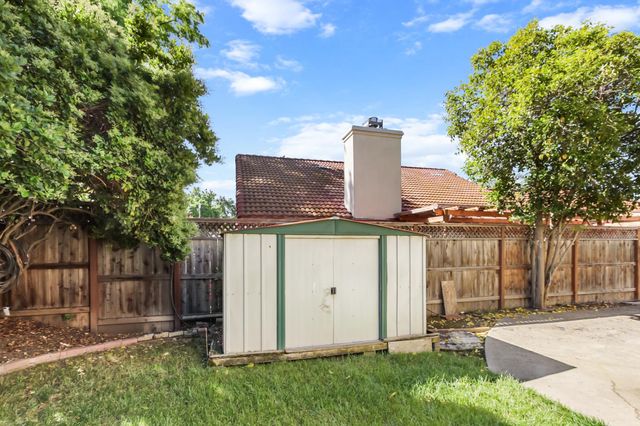 114 Pinedale Ave, Sacramento, CA 95838