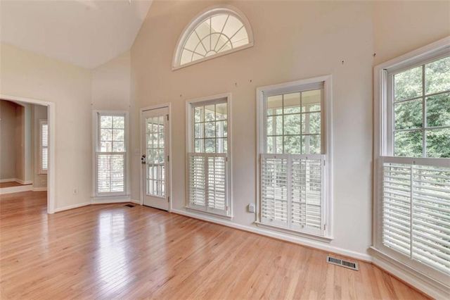 1672 WOODBOW Crossing, Dacula, GA 30019
