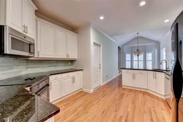 1672 WOODBOW Crossing, Dacula, GA 30019