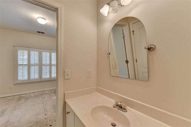1672 WOODBOW Crossing, Dacula, GA 30019