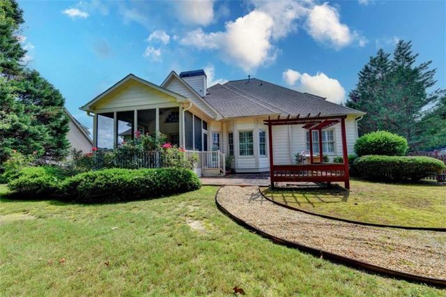 1672 WOODBOW Crossing, Dacula, GA 30019