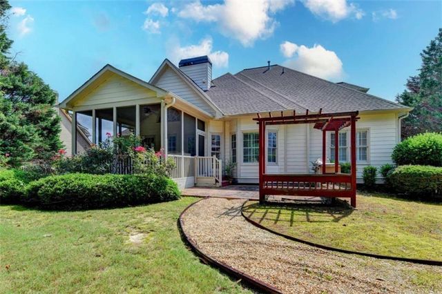 1672 WOODBOW Crossing, Dacula, GA 30019