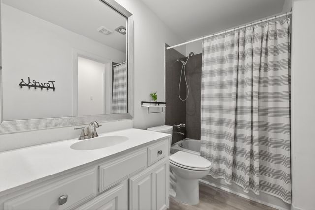 8210 Bent Tree RD 116, Austin, TX 78759