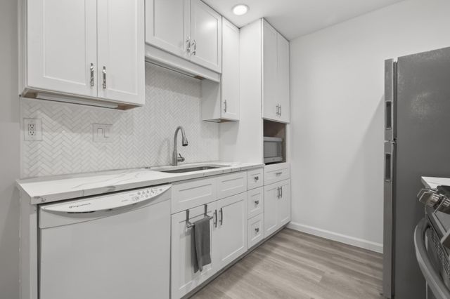 8210 Bent Tree RD 116, Austin, TX 78759