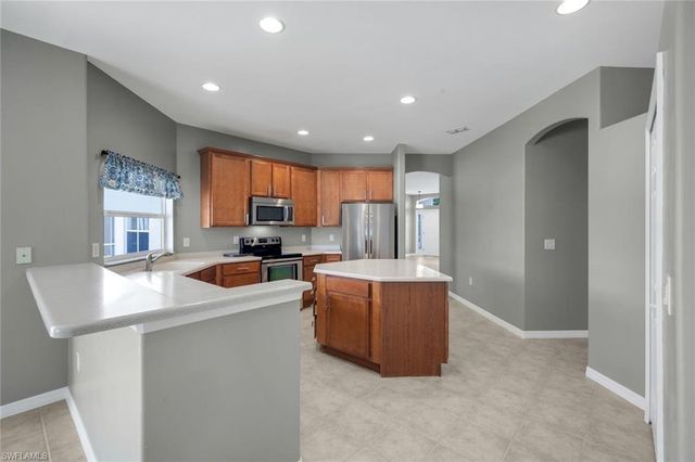 2563 Nature Pointe LOOP, Fort Myers, FL 33905