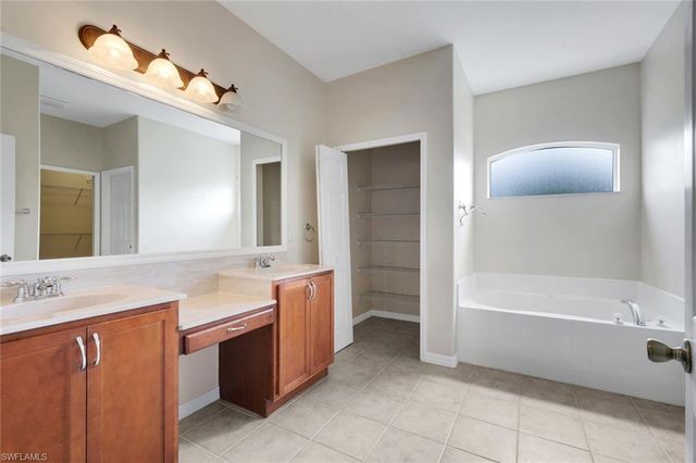 2563 Nature Pointe LOOP, Fort Myers, FL 33905