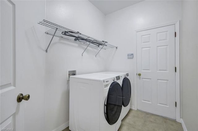 2563 Nature Pointe LOOP, Fort Myers, FL 33905