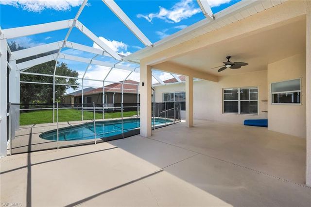 2563 Nature Pointe LOOP, Fort Myers, FL 33905