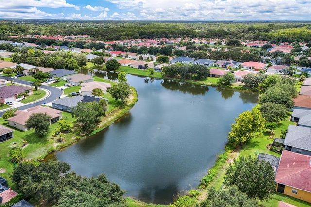 2563 Nature Pointe LOOP, Fort Myers, FL 33905