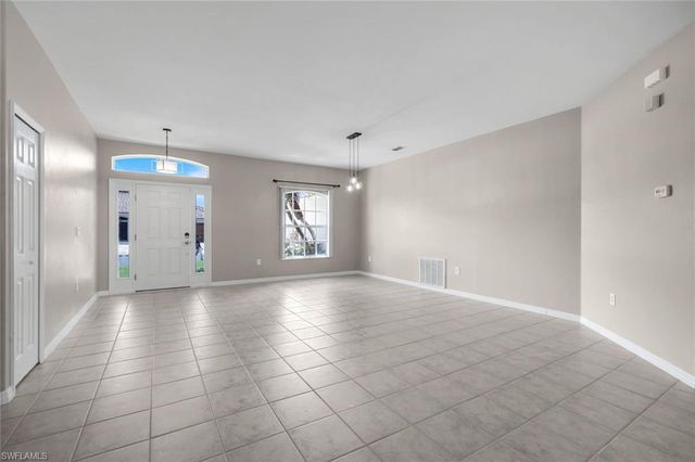 2563 Nature Pointe LOOP, Fort Myers, FL 33905