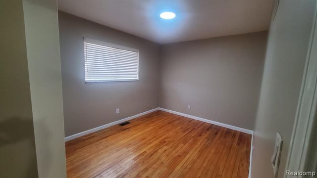 37852 Carpathia Boulevard, Sterling Heights, MI 48310