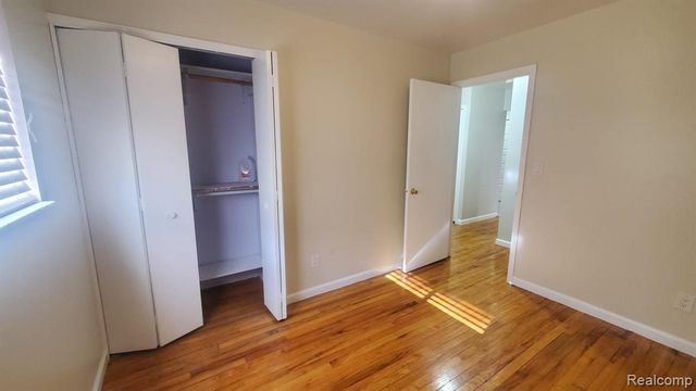 37852 Carpathia Boulevard, Sterling Heights, MI 48310