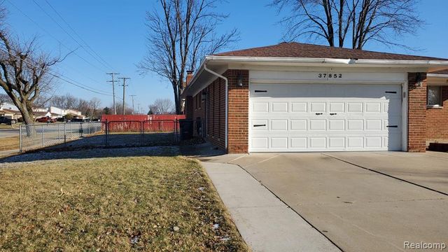 37852 Carpathia Boulevard, Sterling Heights, MI 48310