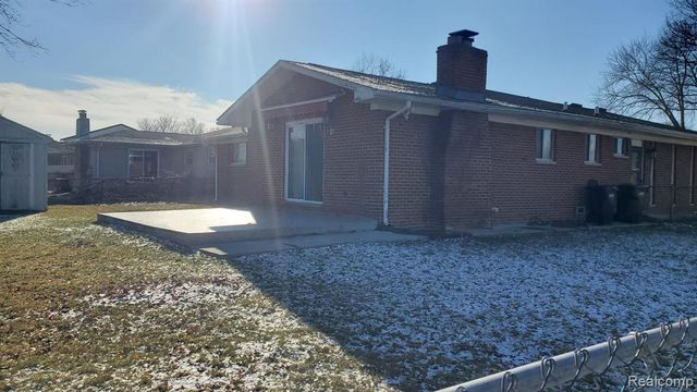 37852 Carpathia Boulevard, Sterling Heights, MI 48310