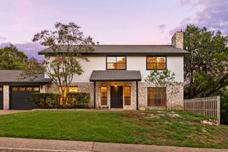 3622 Peregrine Falcon DR, Austin, TX 78746