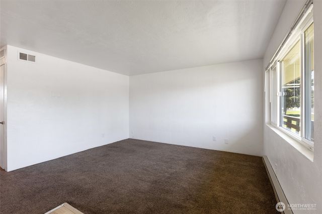 116 E Hill Avenue, Moses Lake, WA 98837