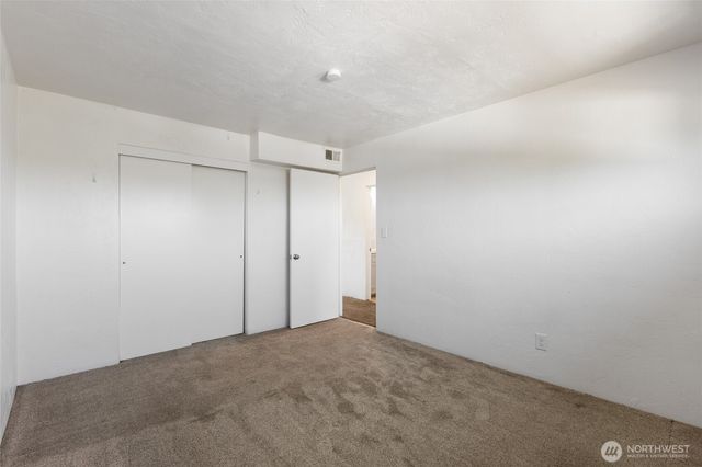 116 E Hill Avenue, Moses Lake, WA 98837