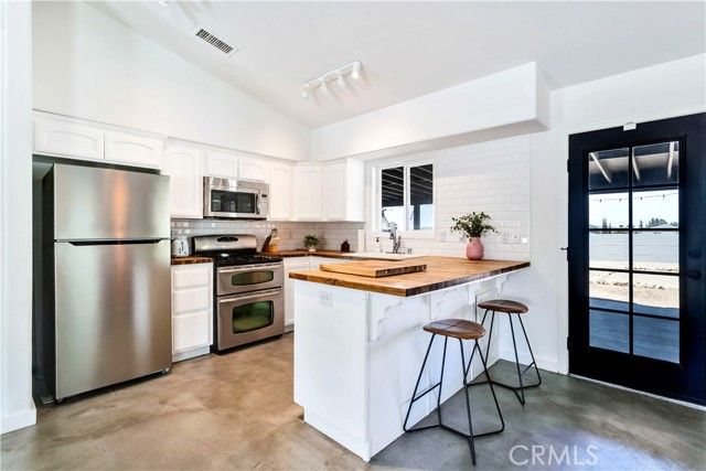 5415 Red Ryder Road, Pioneertown, CA 92268