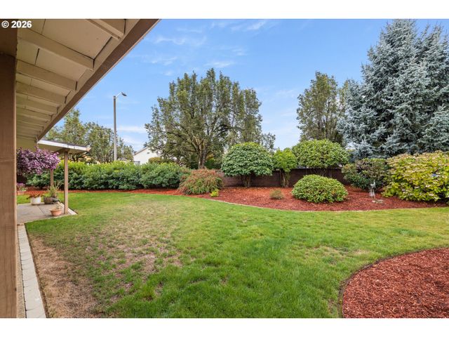 15404 Ne EUGENE St, Portland, OR 97230