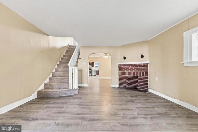 407 HAZEL AVE, Lansdowne, PA 19050