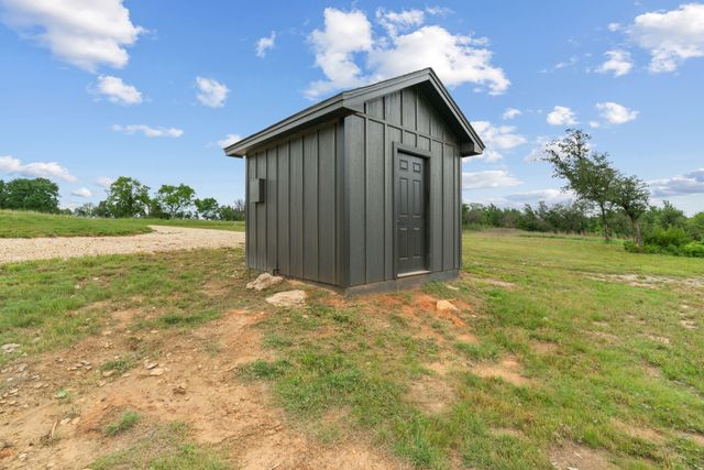 400 Round Up Court, Stephenville, TX 76401