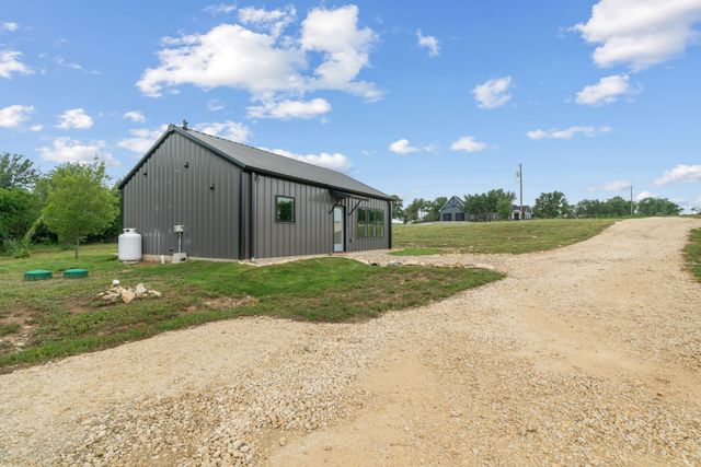 400 Round Up Court, Stephenville, TX 76401