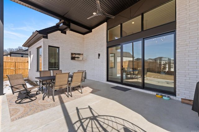 145 Sycamore Springs Drive, Conway, AR 72034