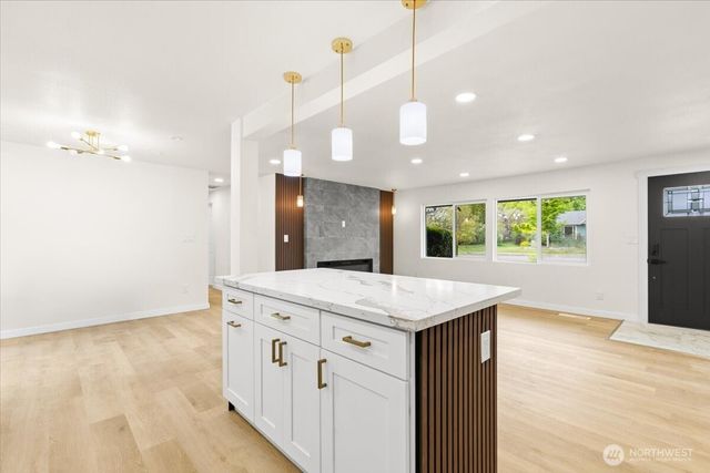 308 E 84 Street, Tacoma, WA 98445