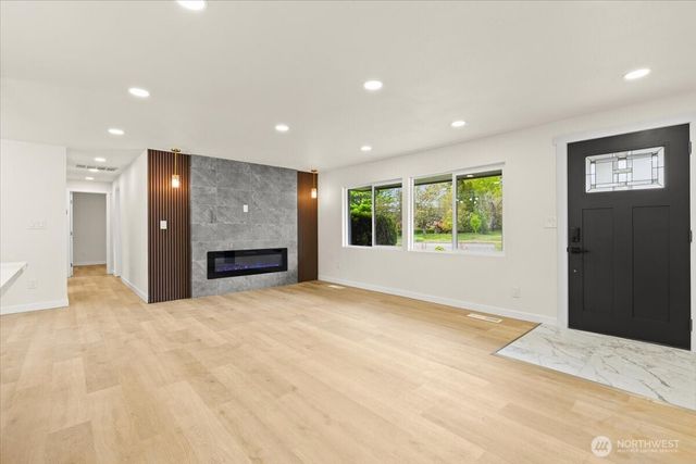 308 E 84 Street, Tacoma, WA 98445