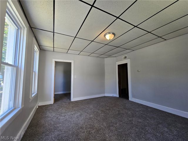 5915 Cable Avenue, Cleveland, OH 44127