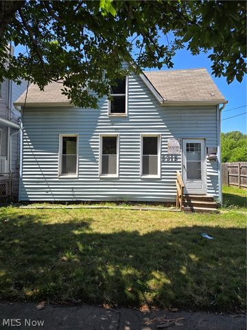 5915 Cable Avenue, Cleveland, OH 44127