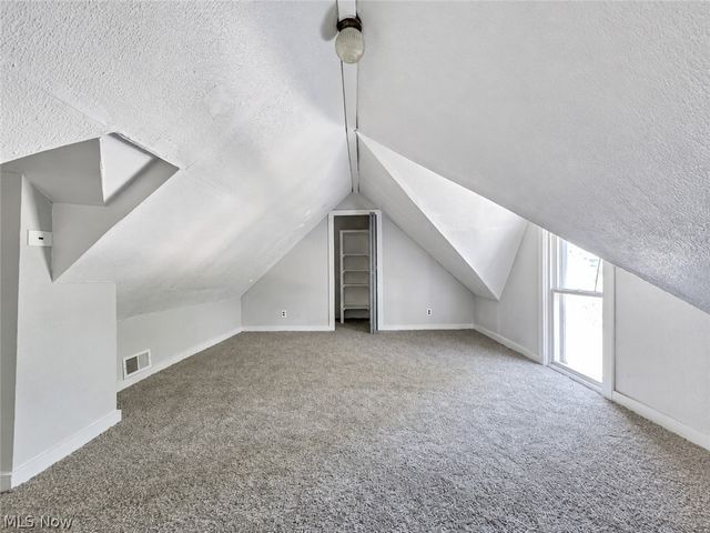 5915 Cable Avenue, Cleveland, OH 44127