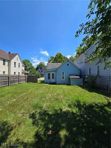 5915 Cable Avenue, Cleveland, OH 44127