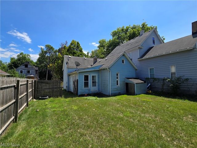 5915 Cable Avenue, Cleveland, OH 44127
