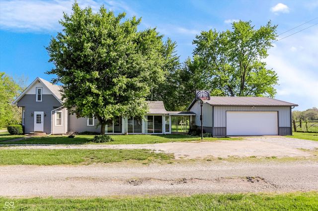 9184 S Geneva Main Street, Flat Rock, IN 47234