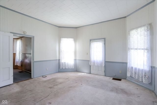 9184 S Geneva Main Street, Flat Rock, IN 47234