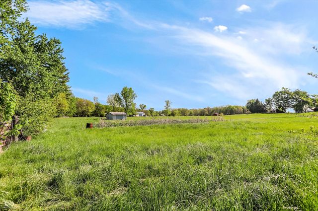 9184 S Geneva Main Street, Flat Rock, IN 47234