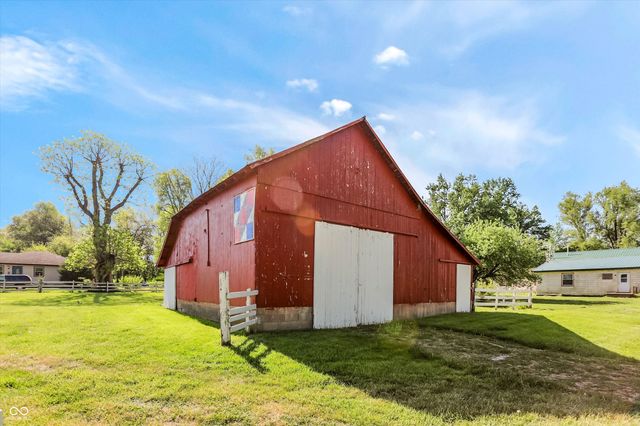 9184 S Geneva Main Street, Flat Rock, IN 47234