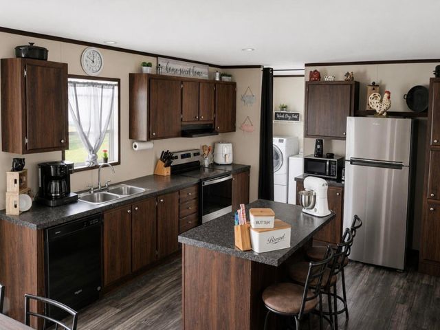 1650 Fm 331, Sealy, TX 77474