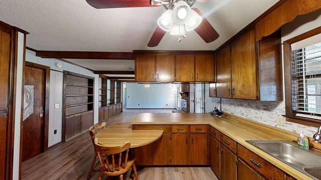 1477 S County Road 9, Slocomb, AL 36375