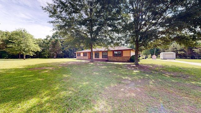 1477 S County Road 9, Slocomb, AL 36375