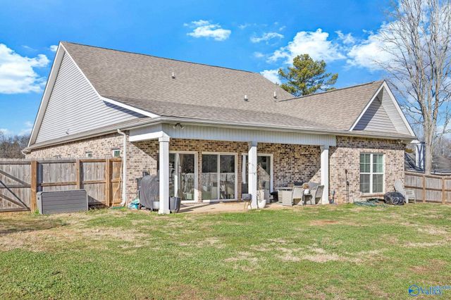 11544 Lucas Ferry Road, Athens, AL 35611