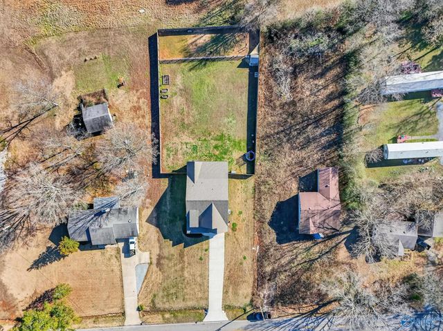 11544 Lucas Ferry Road, Athens, AL 35611