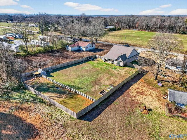 11544 Lucas Ferry Road, Athens, AL 35611