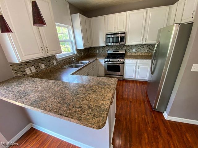 37972 Avalon Drive, North Ridgeville, OH 44039