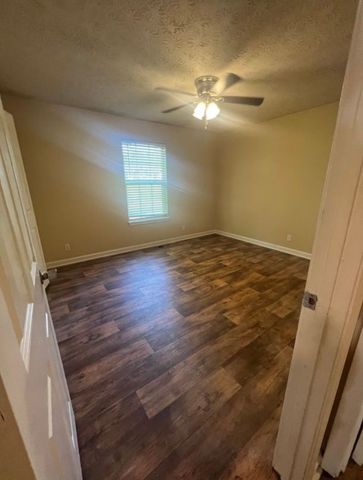 654 Artic Ave, Oak Grove, KY 42262