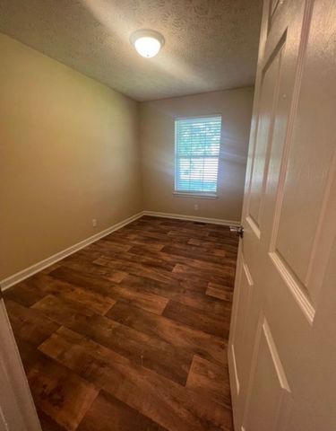 654 Artic Ave, Oak Grove, KY 42262