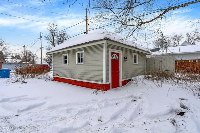 1112 S 10th Street, Noblesville, IN 46060