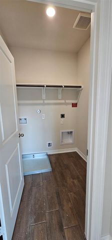 1906 Ashlee Court, Dickinson, TX 77539