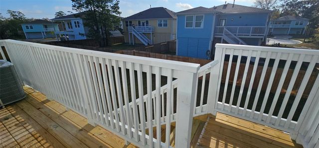 1906 Ashlee Court, Dickinson, TX 77539